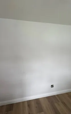 Light grey walls in bedroom